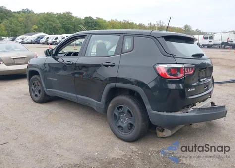 2020 Jeep Compass Sport 4X4 z USA, uszkodzony, nr VIN 3C4NJDAB5LT161347